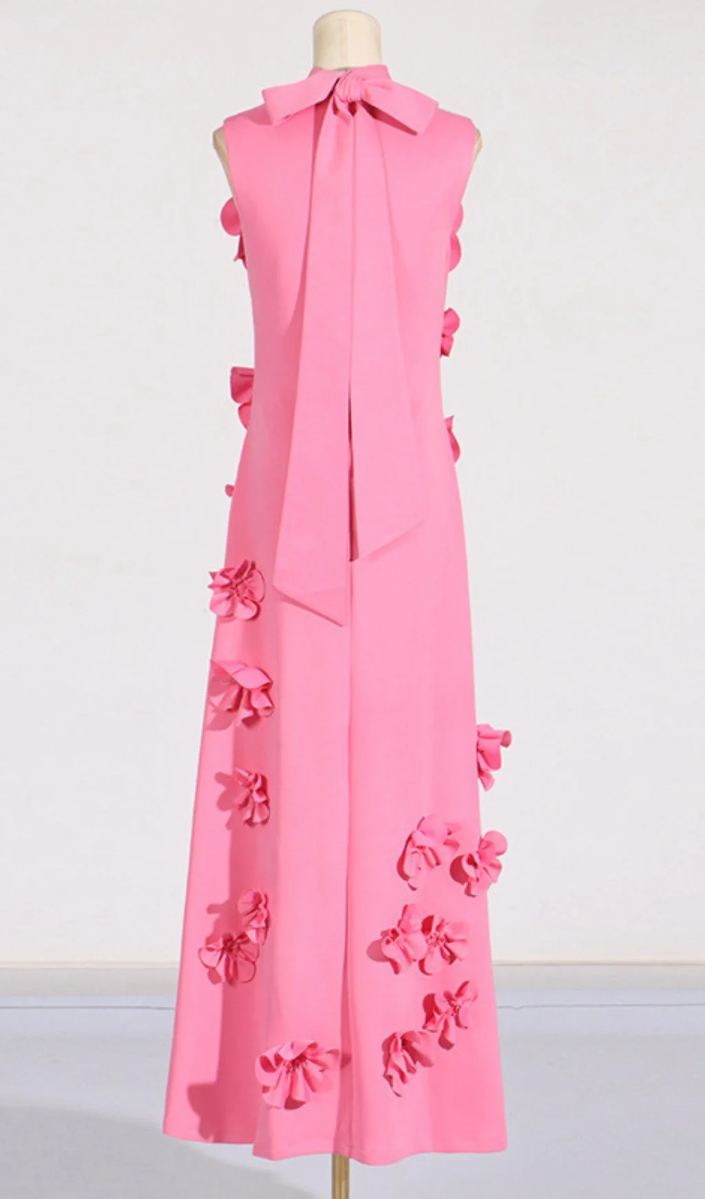 Pink Flower Embellished Maxi Dress - Elegant Floral Design
