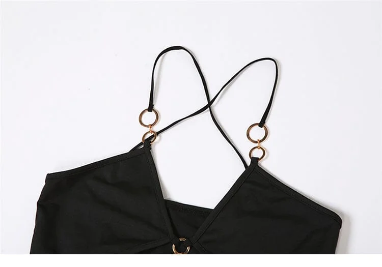 Black Cutout Chain Maxi Dress - Sleek & Modern Style