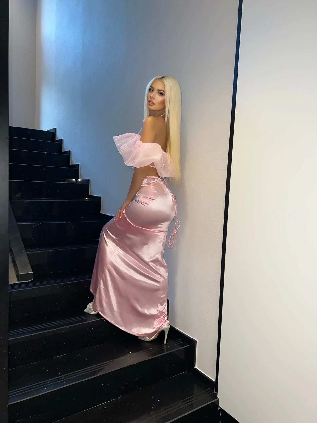 Elegant Off Shoulder Lace-Up Satin Skirt Set