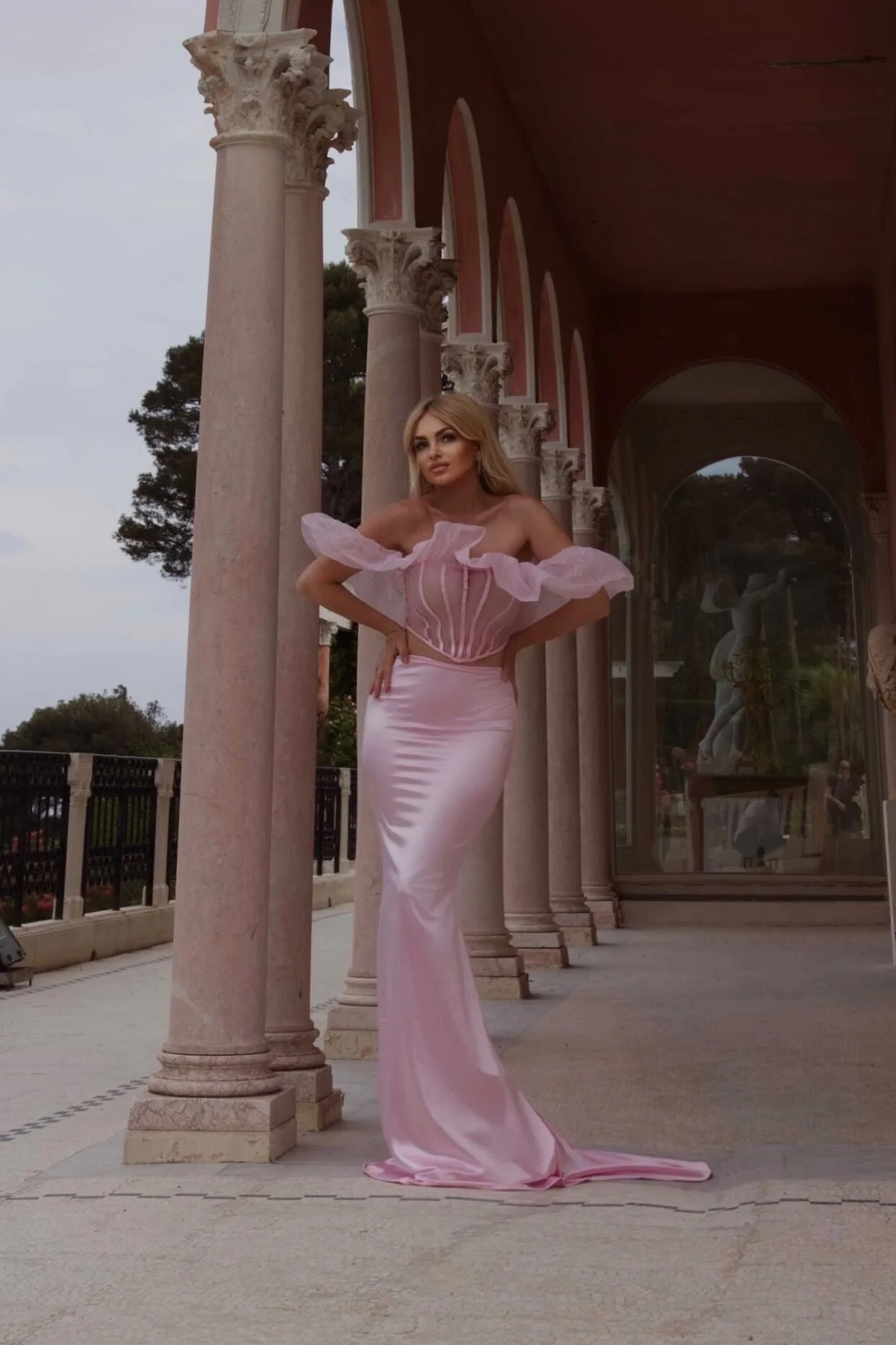 Elegant Off Shoulder Lace-Up Satin Skirt Set