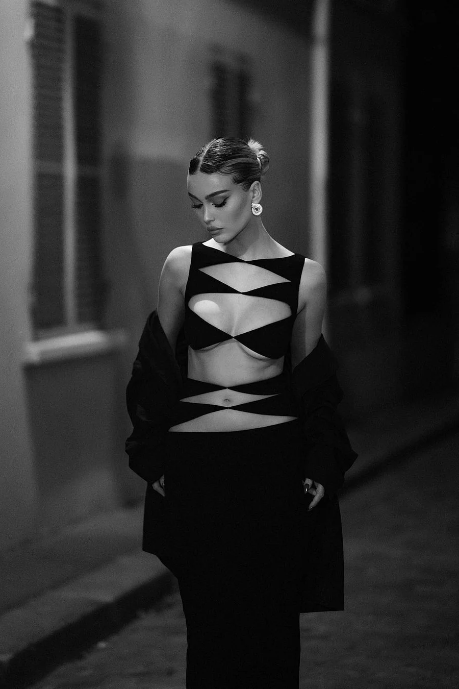 Black Bandage Cutout Set for Elegant Parties