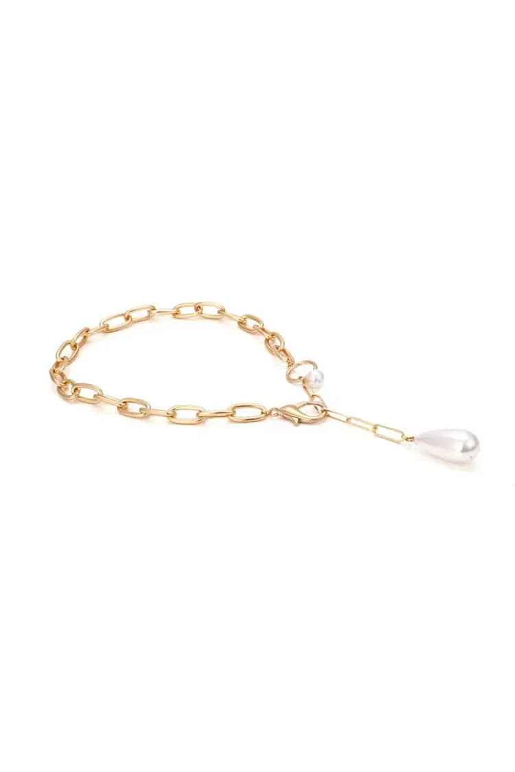 Elegant Baroque Pearl Gold Chain Necklace - Classic Design