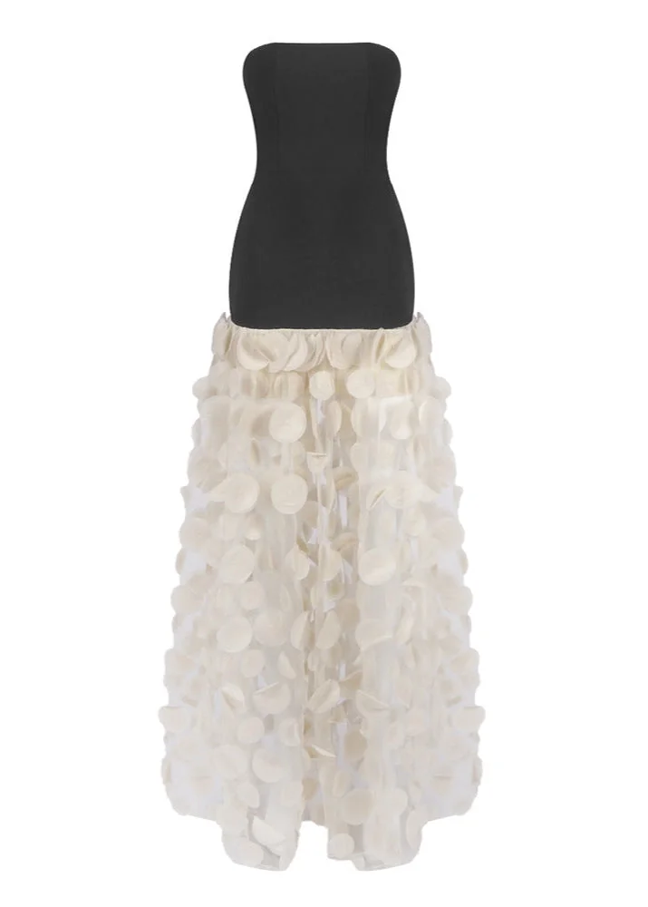 Elegant Strapless Maxi Dress with Mesh Insert