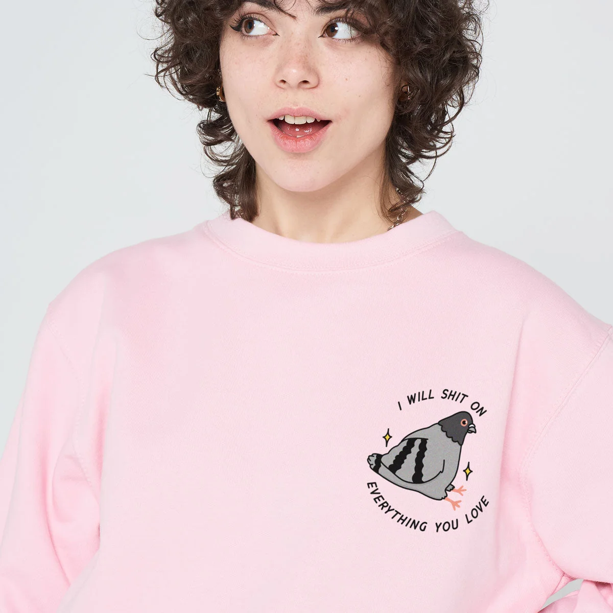 Printed Pigeon Sweatshirt - Cozy Unisex Fit