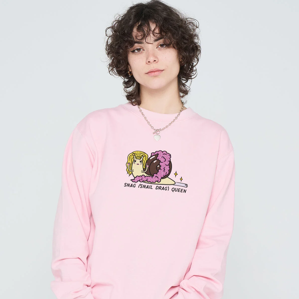 Queen Print Sweatshirt for Unisex Comfort