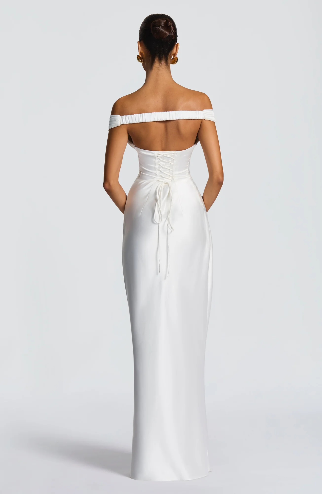 Elegant Ivory Maxi Dress with Plunge Bardot Neckline