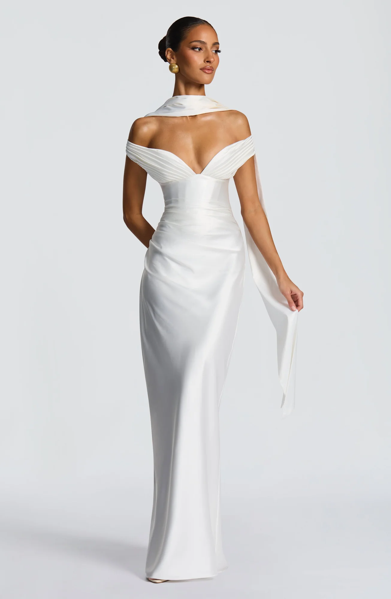 Elegant Ivory Maxi Dress with Plunge Bardot Neckline