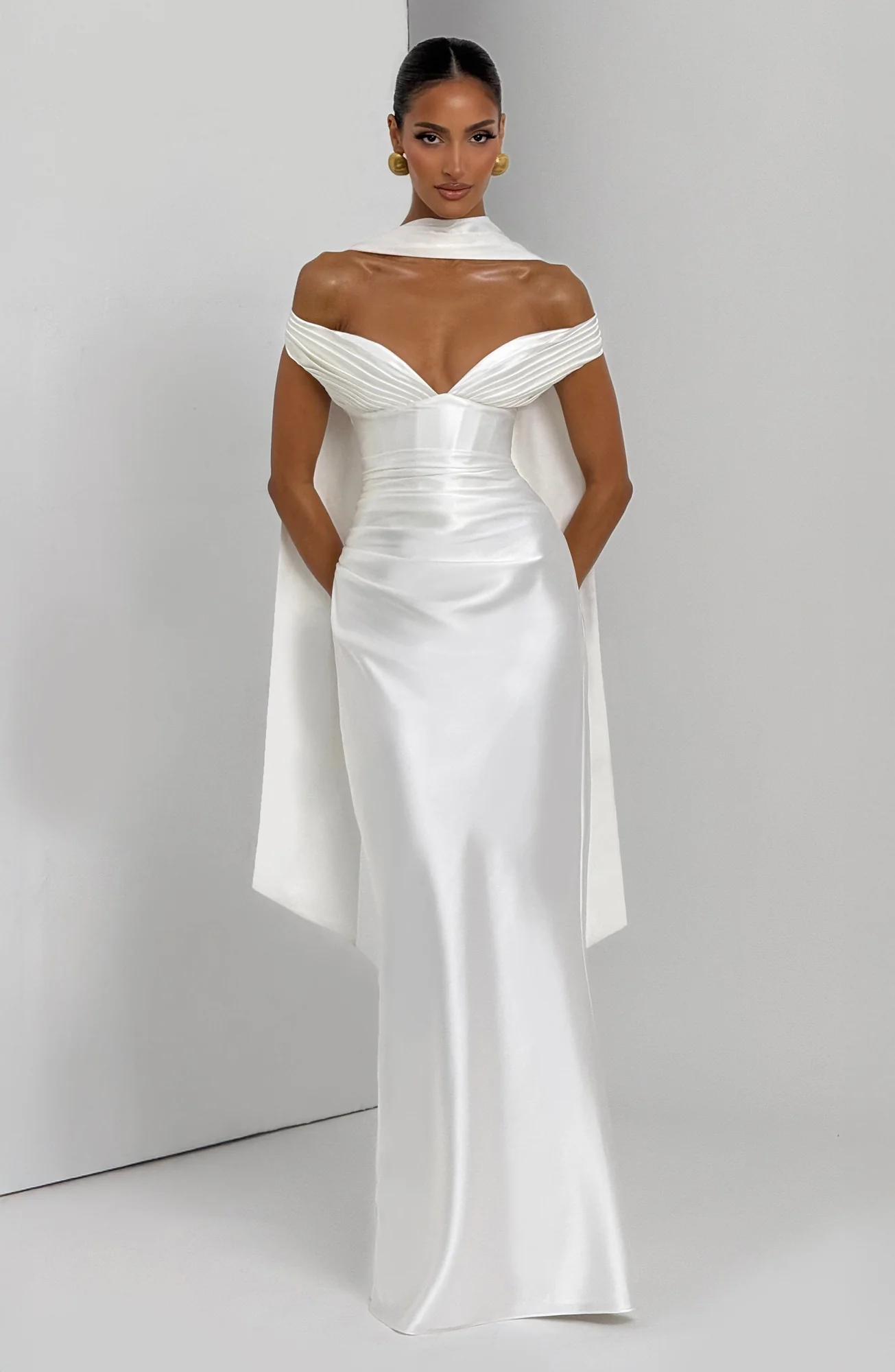 Elegant Ivory Maxi Dress with Plunge Bardot Neckline