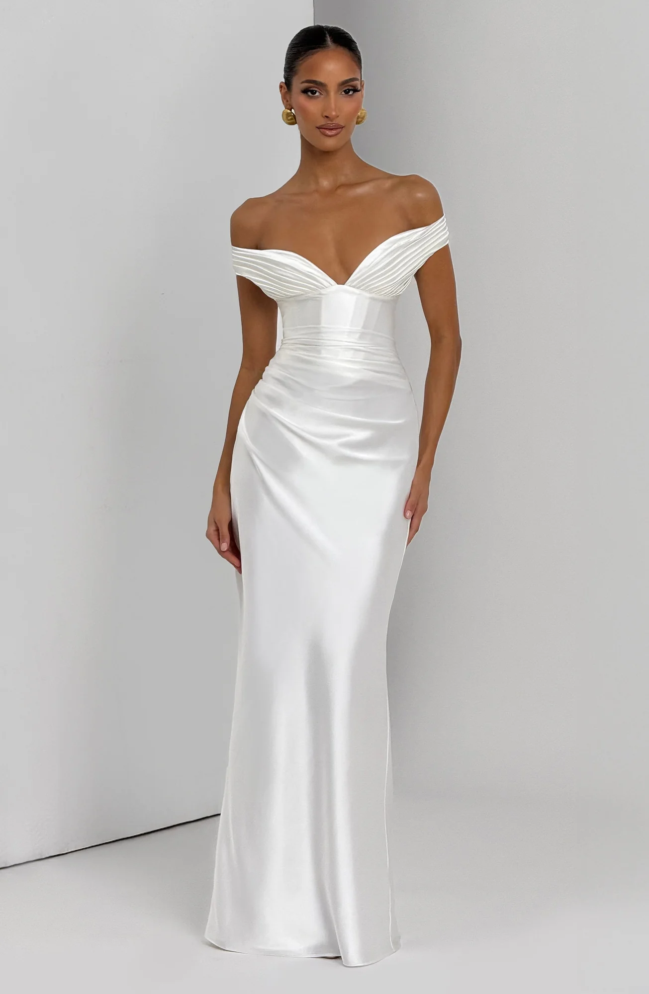 Elegant Ivory Maxi Dress with Plunge Bardot Neckline