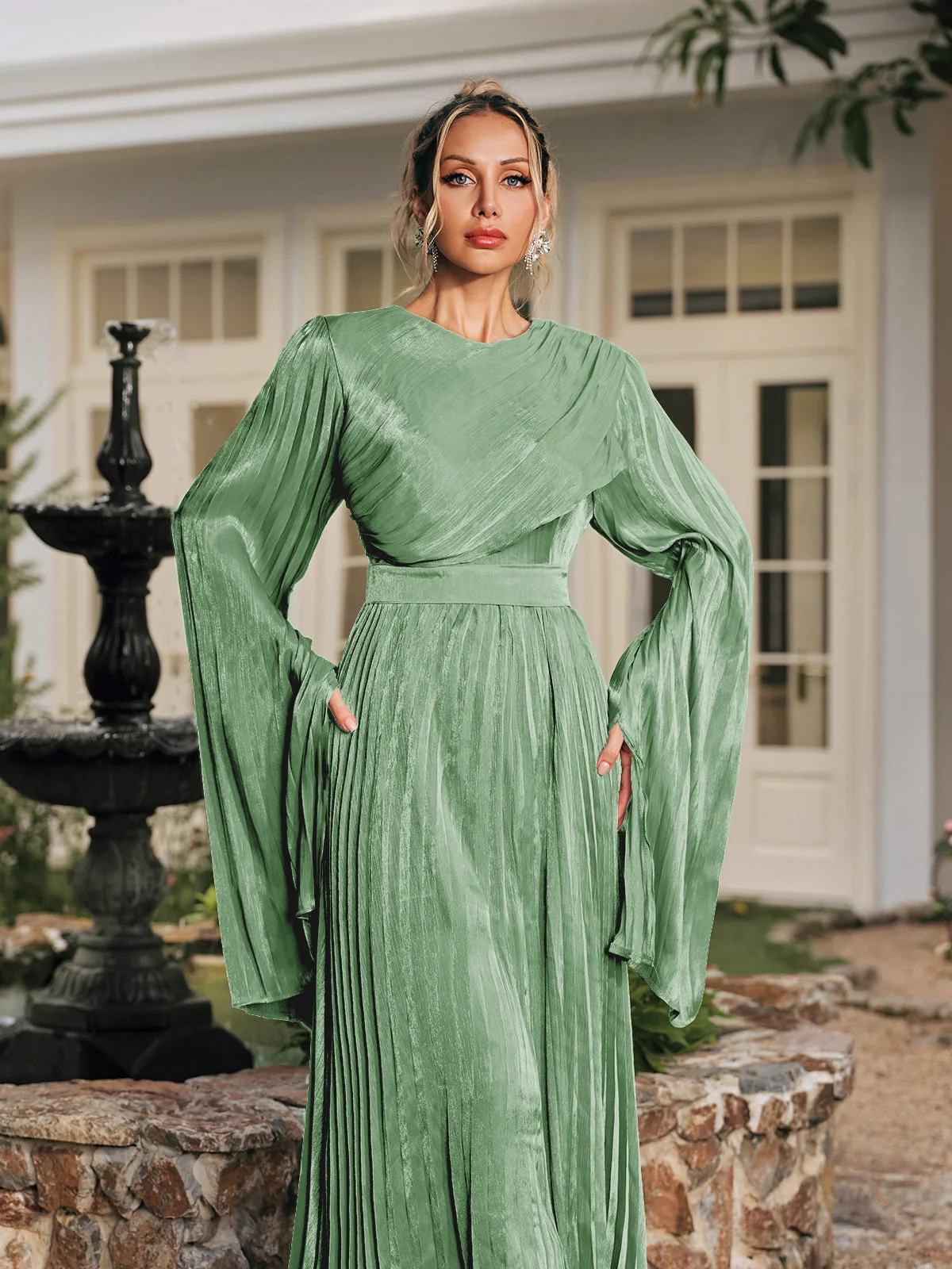 Green Pleated Maxi Dress with Long Sleeves