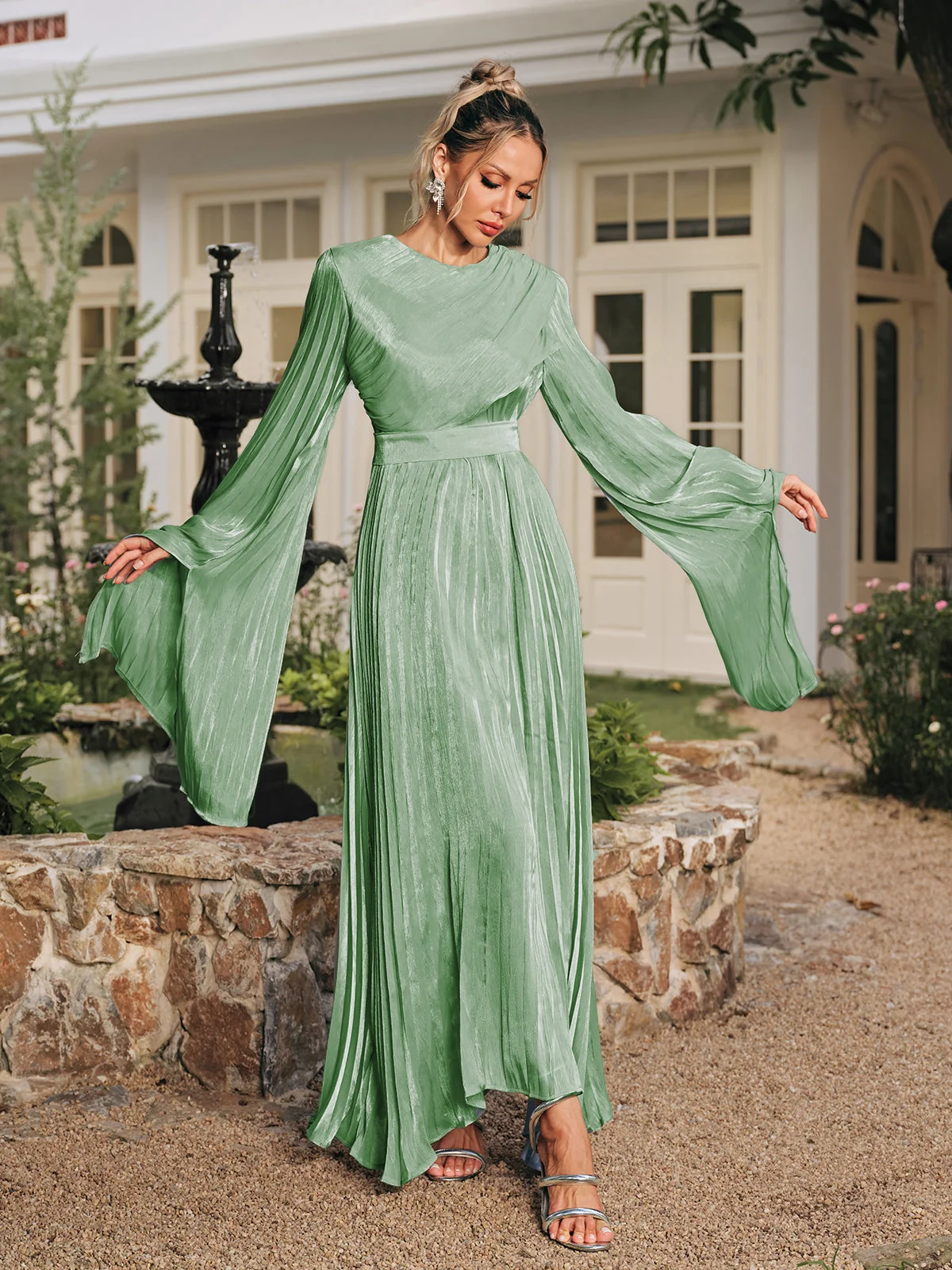 Green Pleated Maxi Dress with Long Sleeves