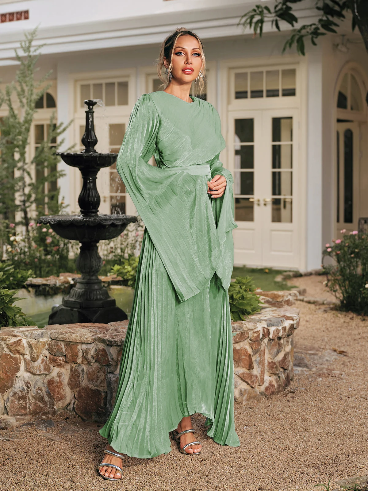 Green Pleated Maxi Dress with Long Sleeves