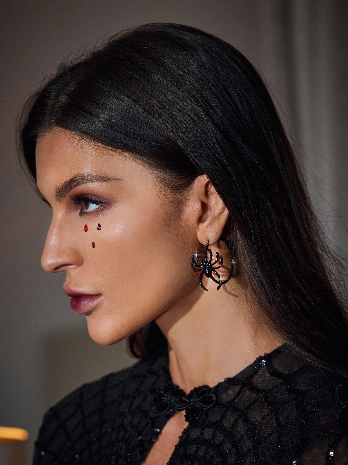 Cana Spider Statement Earrings - Exquisite Spider Design