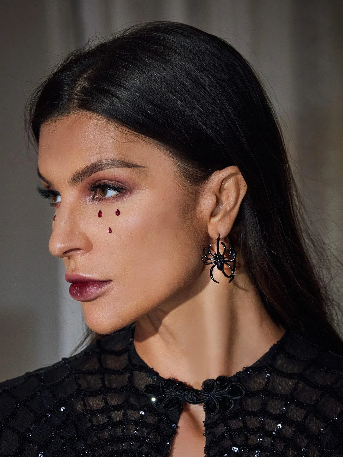 Cana Spider Statement Earrings - Exquisite Spider Design