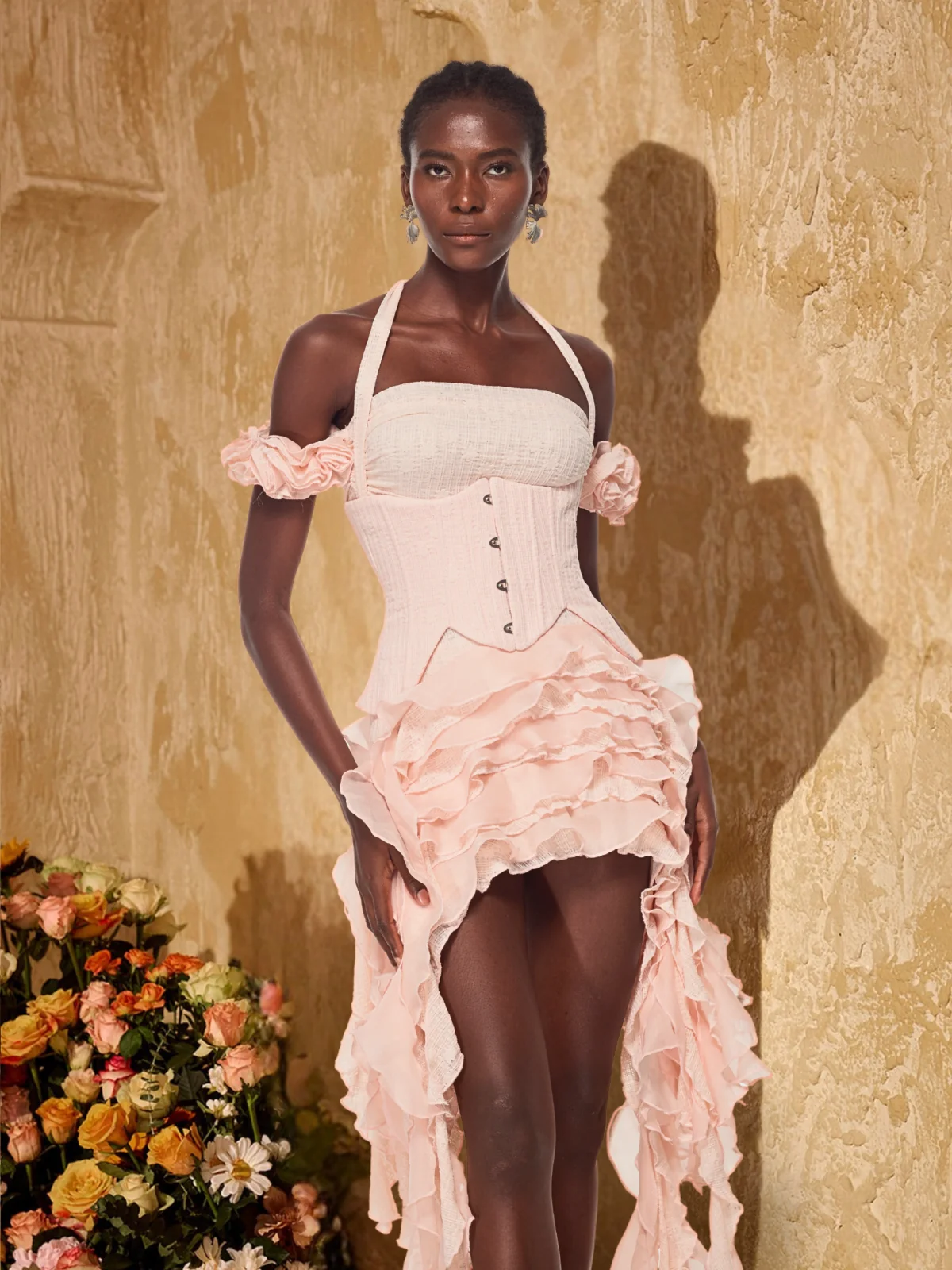 Elegant Halterneck Ruffled Dress - Sophisticated Design