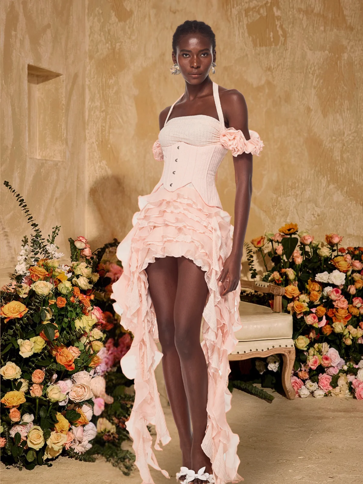 Elegant Halterneck Ruffled Dress - Sophisticated Design