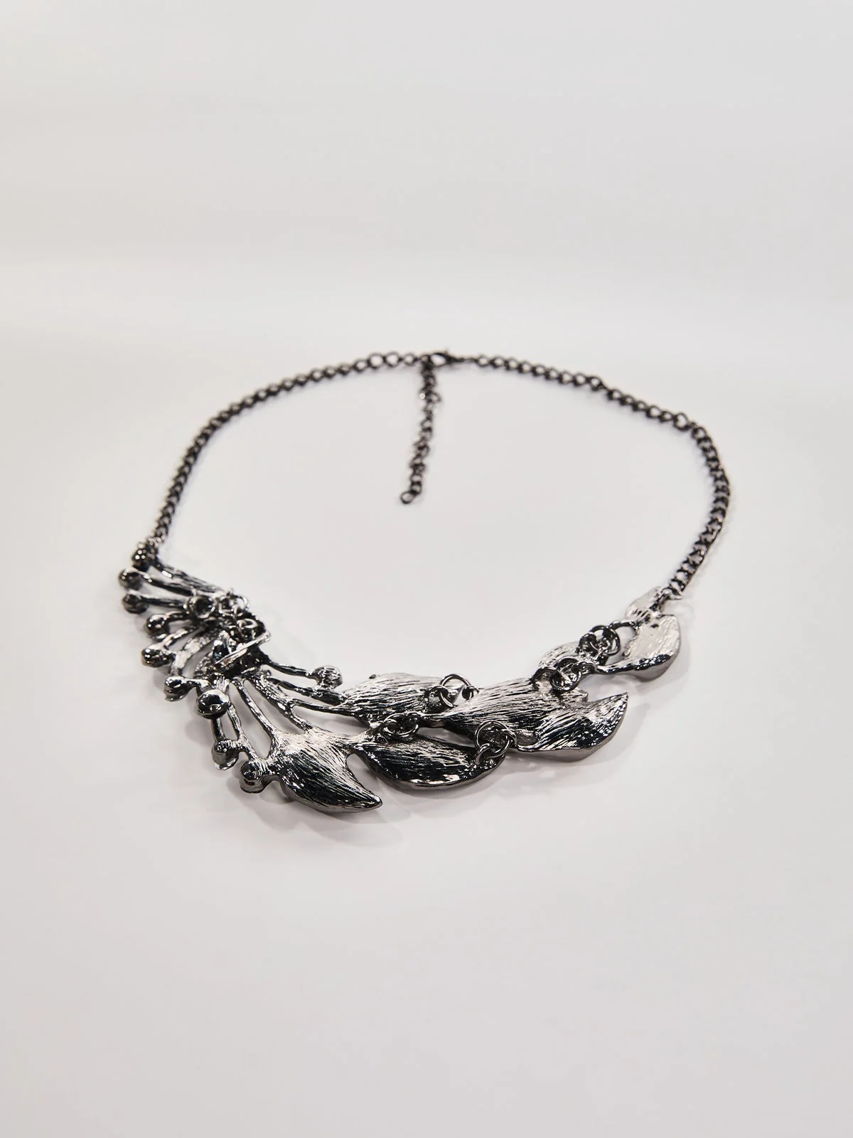 Grey Peacock Tail Necklace - Elegant and Versatile Design
