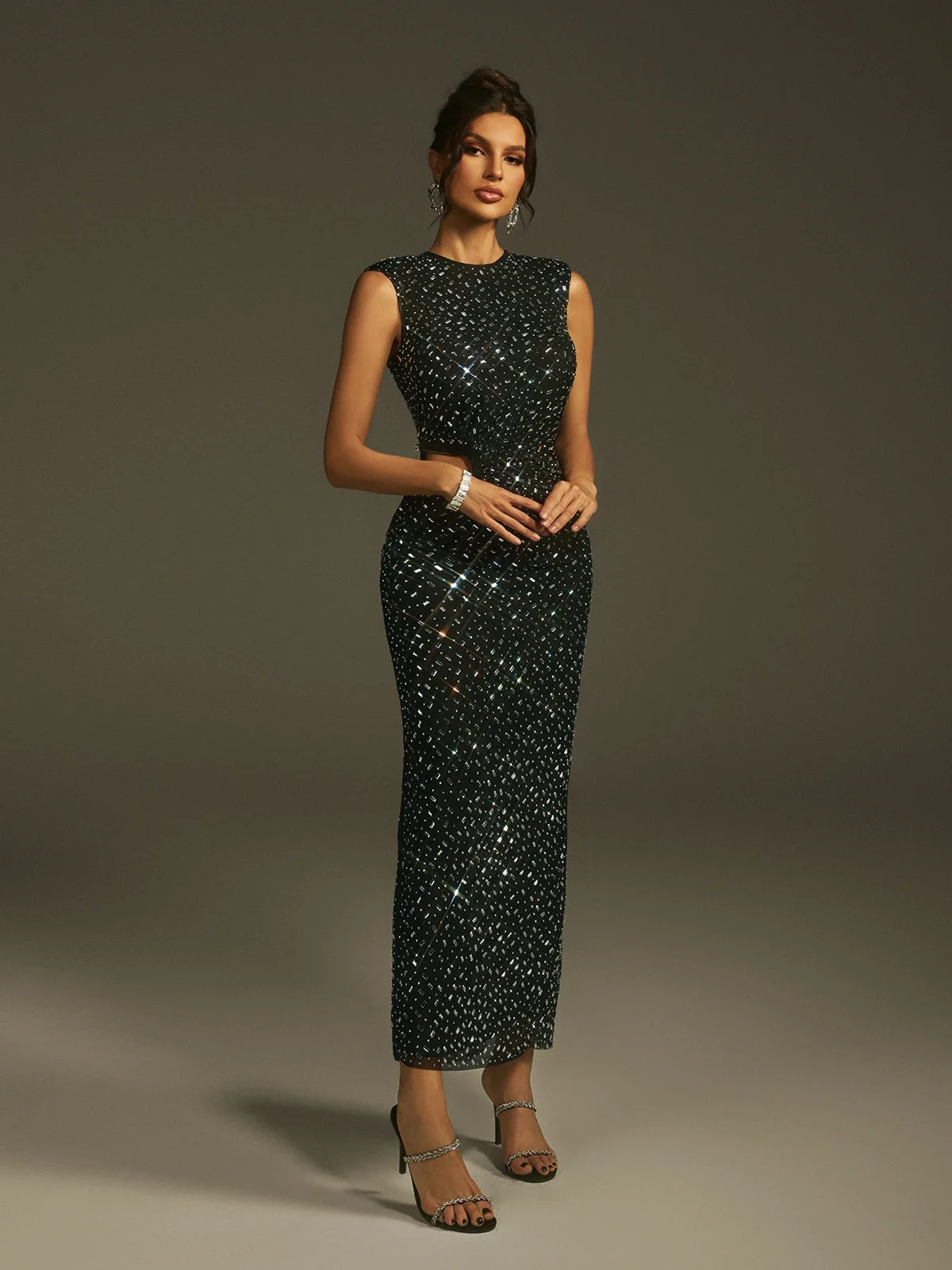 Elegant Sleeveless Rhinestone Maxi Dress