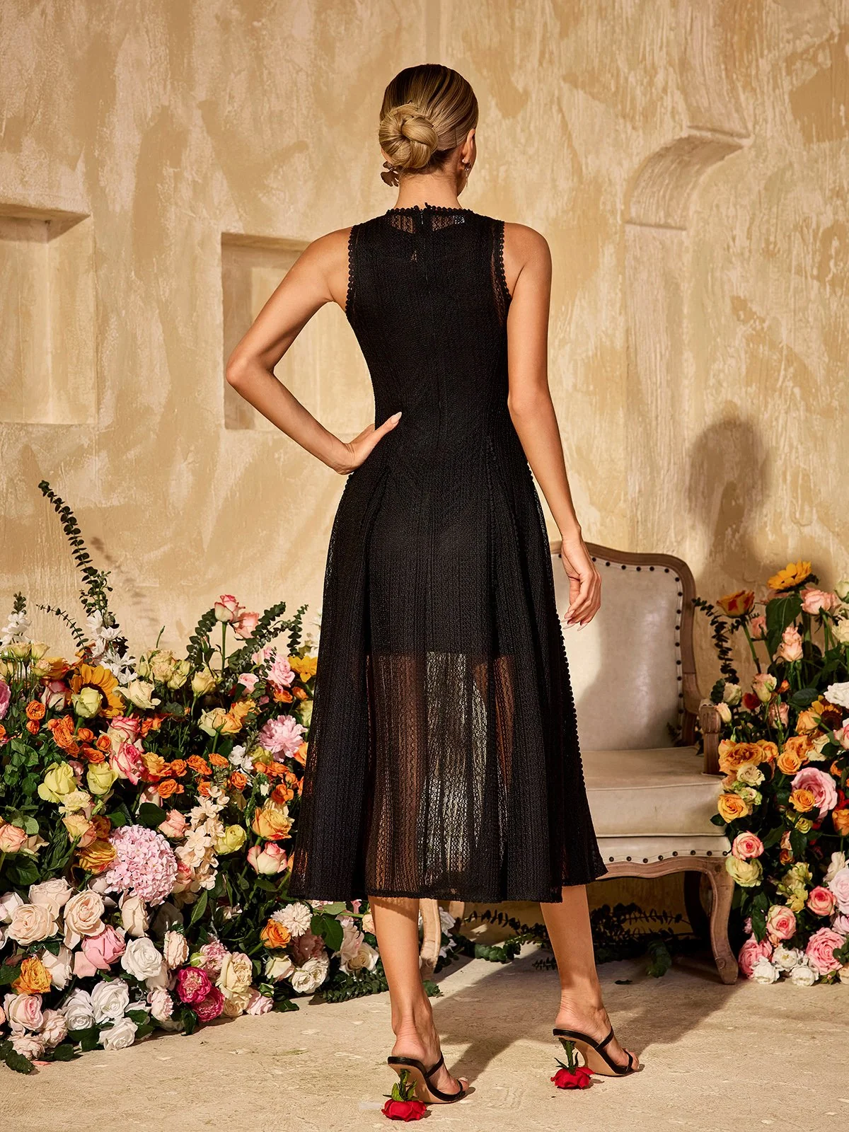 Elegant Black Knit Sleeveless Midi Dress for Women