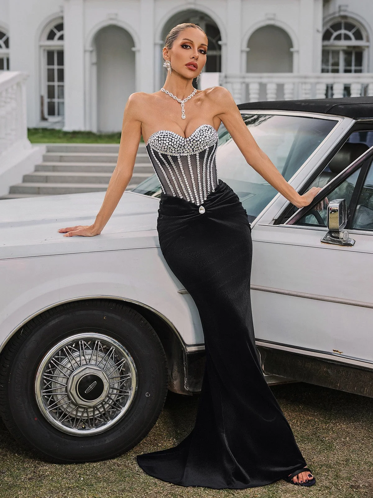 Elegant Black Velvet Strapless Maxi Dress