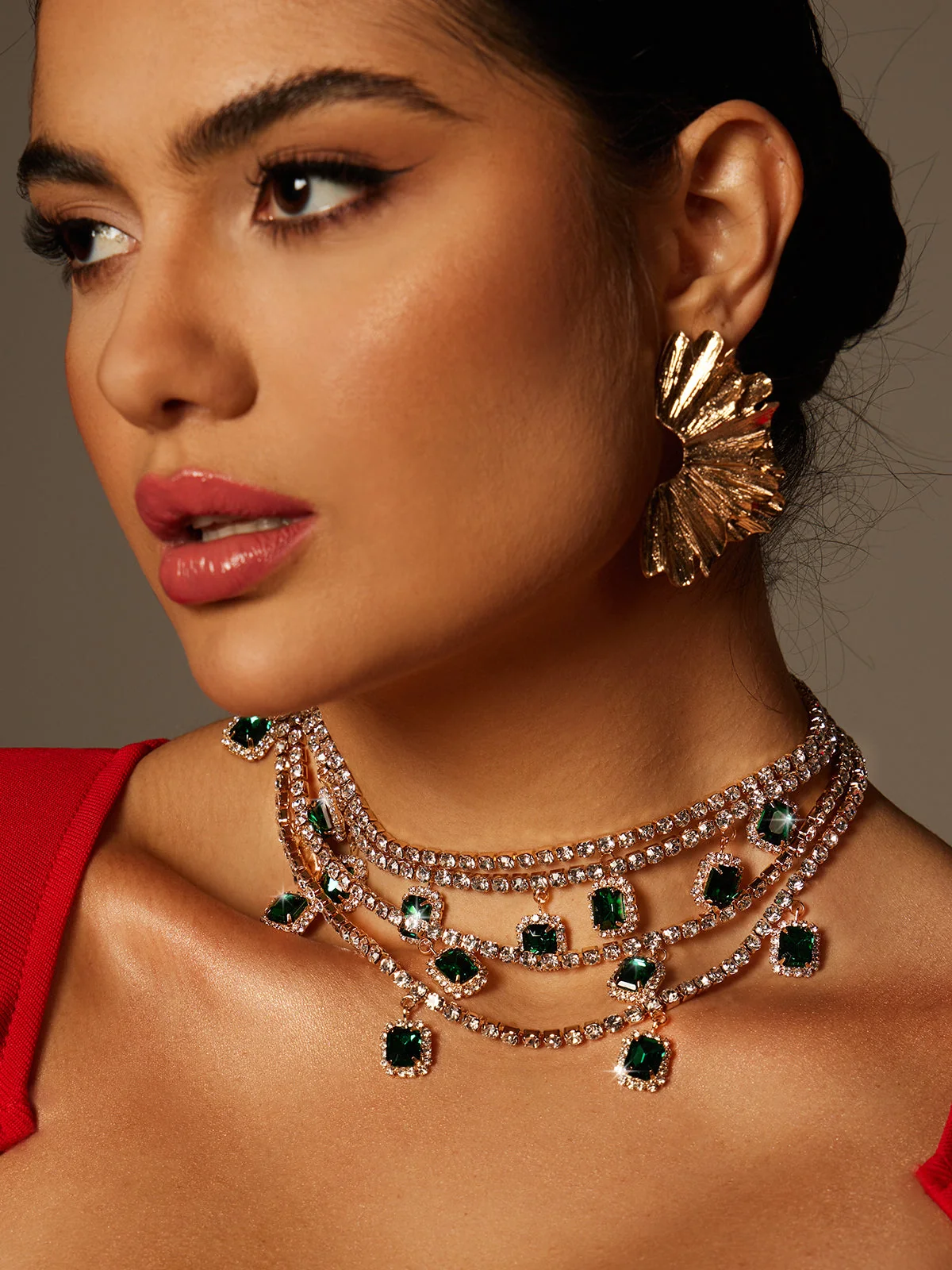 Green Crystal Fringe Statement Necklace - Elegant & Glamorous