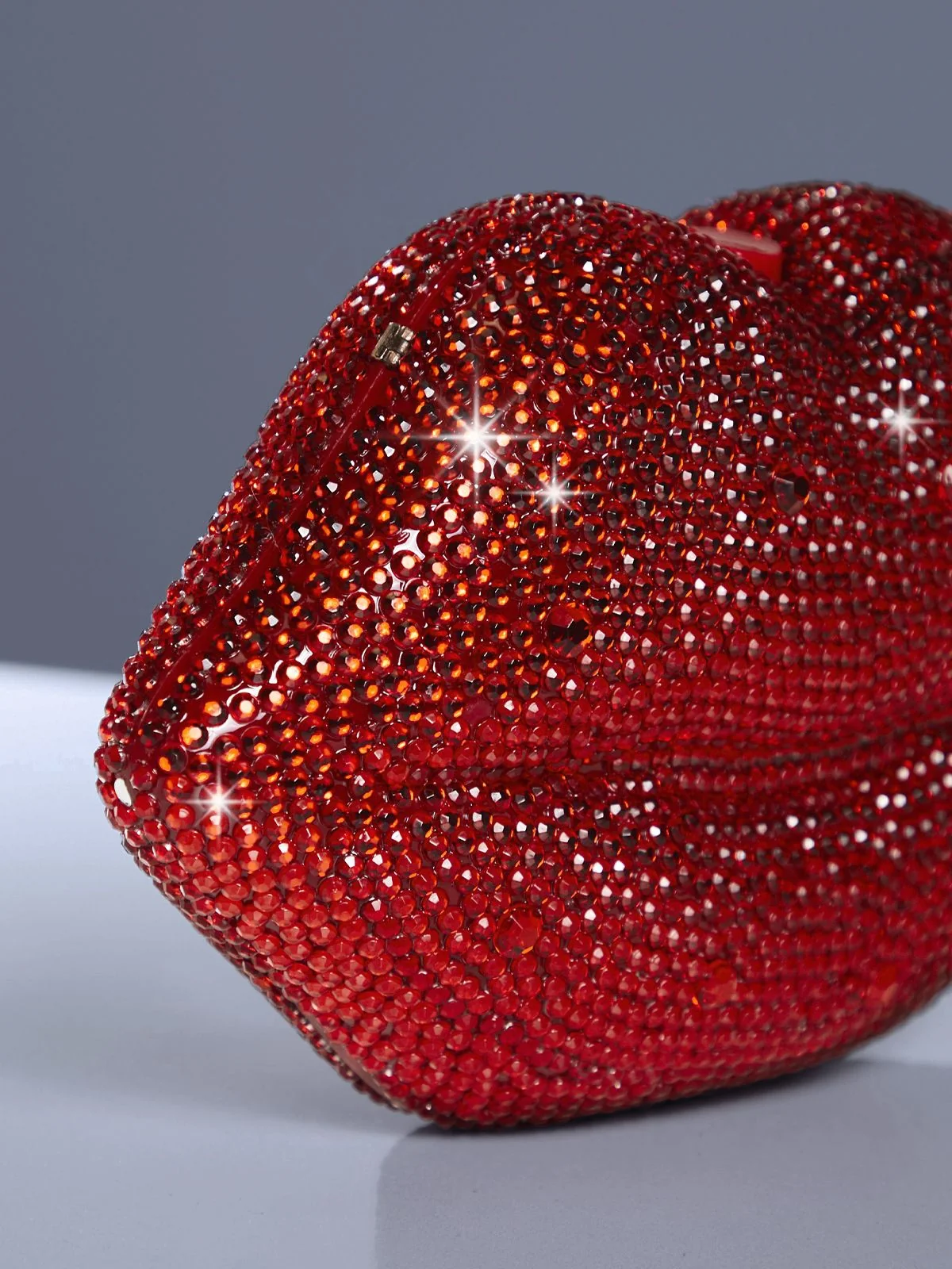 Vibrant Flaming Red Lip Bag - Crystal Material