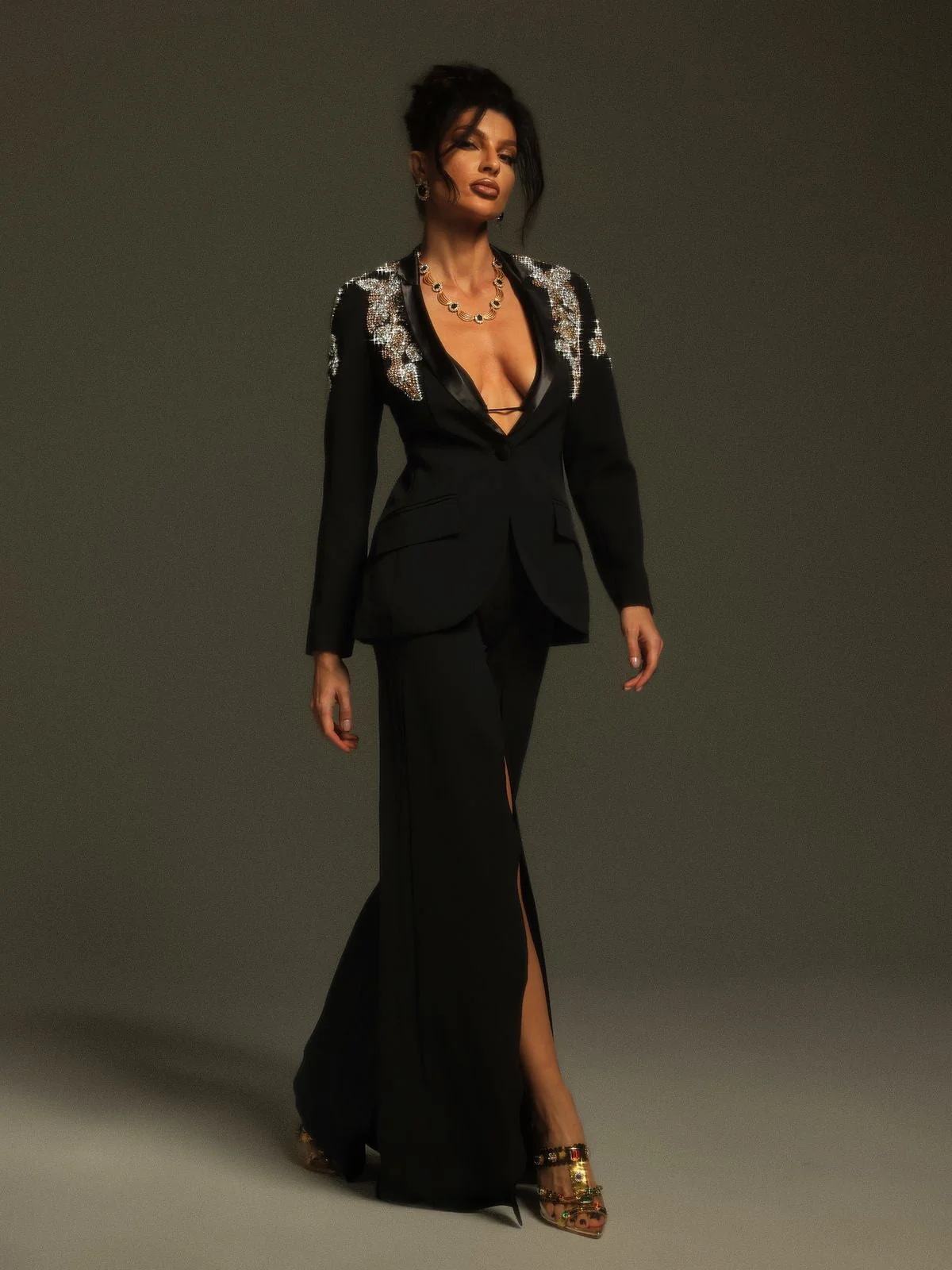 Elegant Rhinestone Embellished Blazer Set in Black