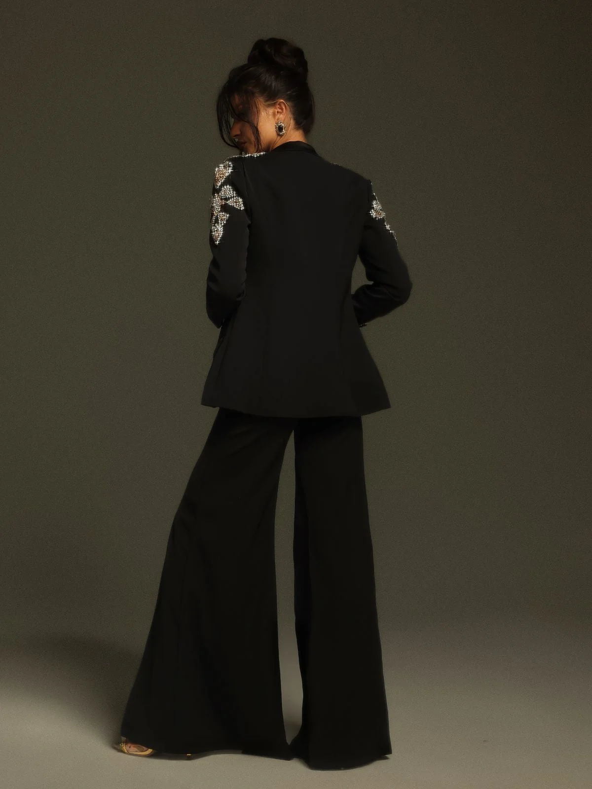 Elegant Rhinestone Embellished Blazer Set in Black