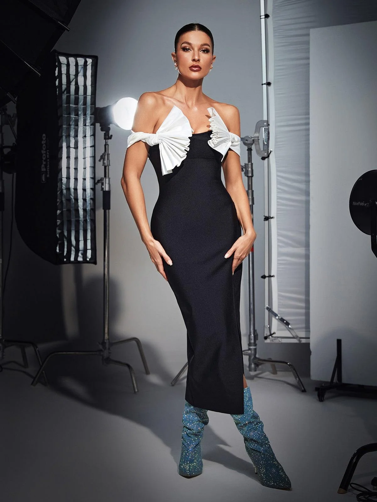 Black Pleated Bandage Off-Shoulder Dress