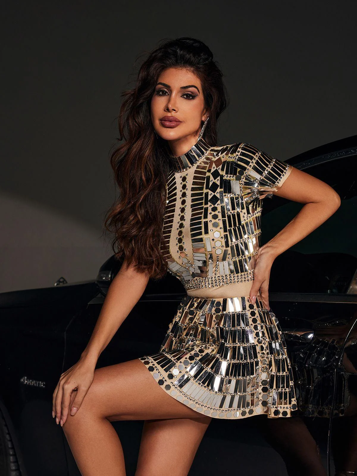 Chic Silver Acrylic Mini Dress - Modern Design