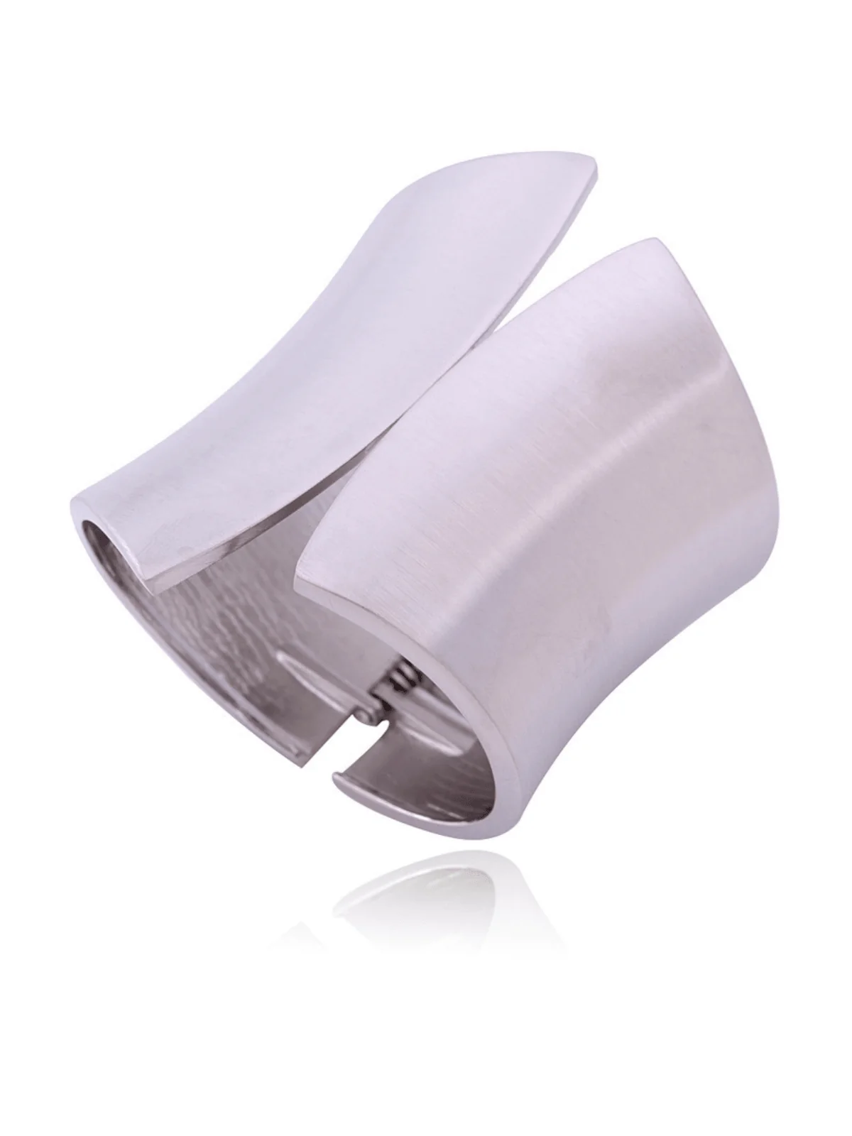 Elegant Asymmetric Braided Bracelet in Alloy Material