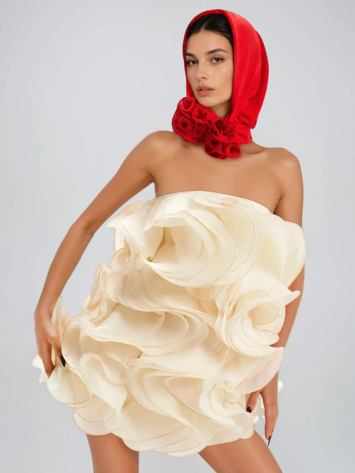 Flirty Strapless Mini Dress - Sleek & Modern Style