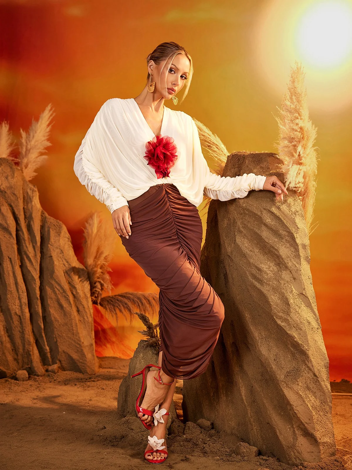 Floral Ruched V-Neck Midi Dress - Elegant & Chic Style