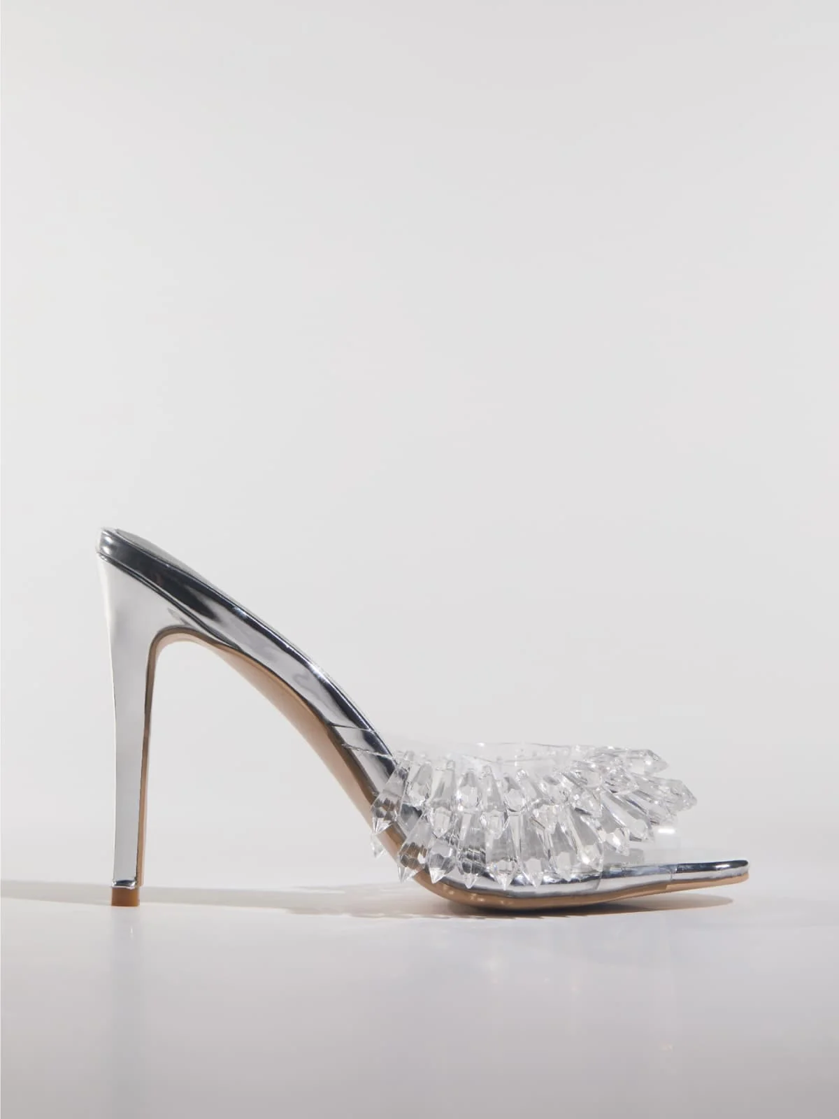 Luxury Crystal Fringe Silver Slippers - Elegant & Glamorous