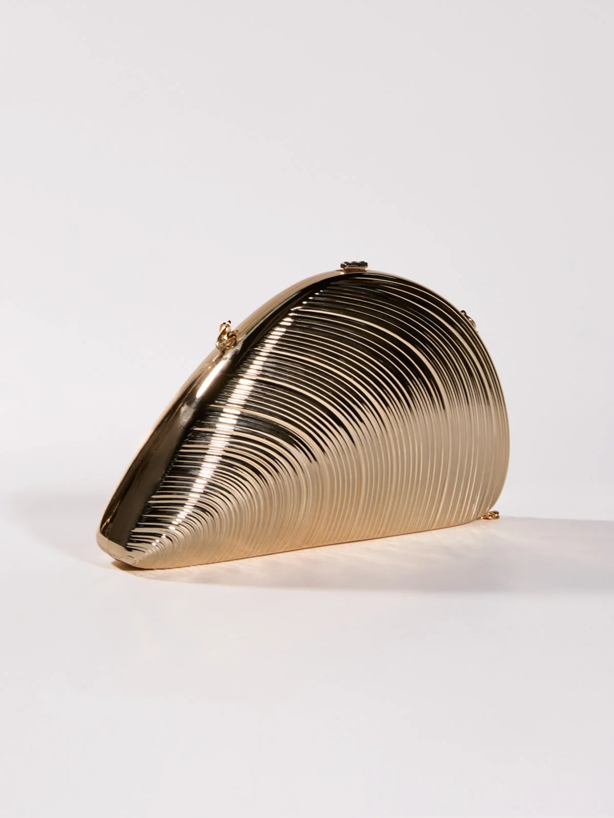 Champagne Seashell Convertible Clutch for Elegant Versatility