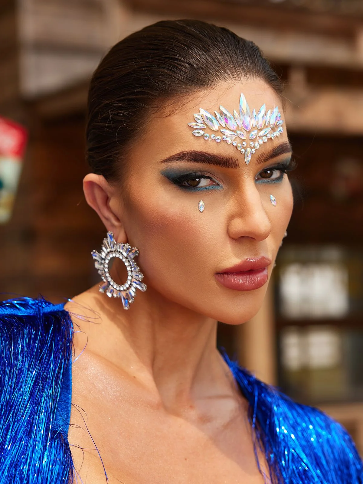 Sparkling Silver Face Gems for Glamorous Looks