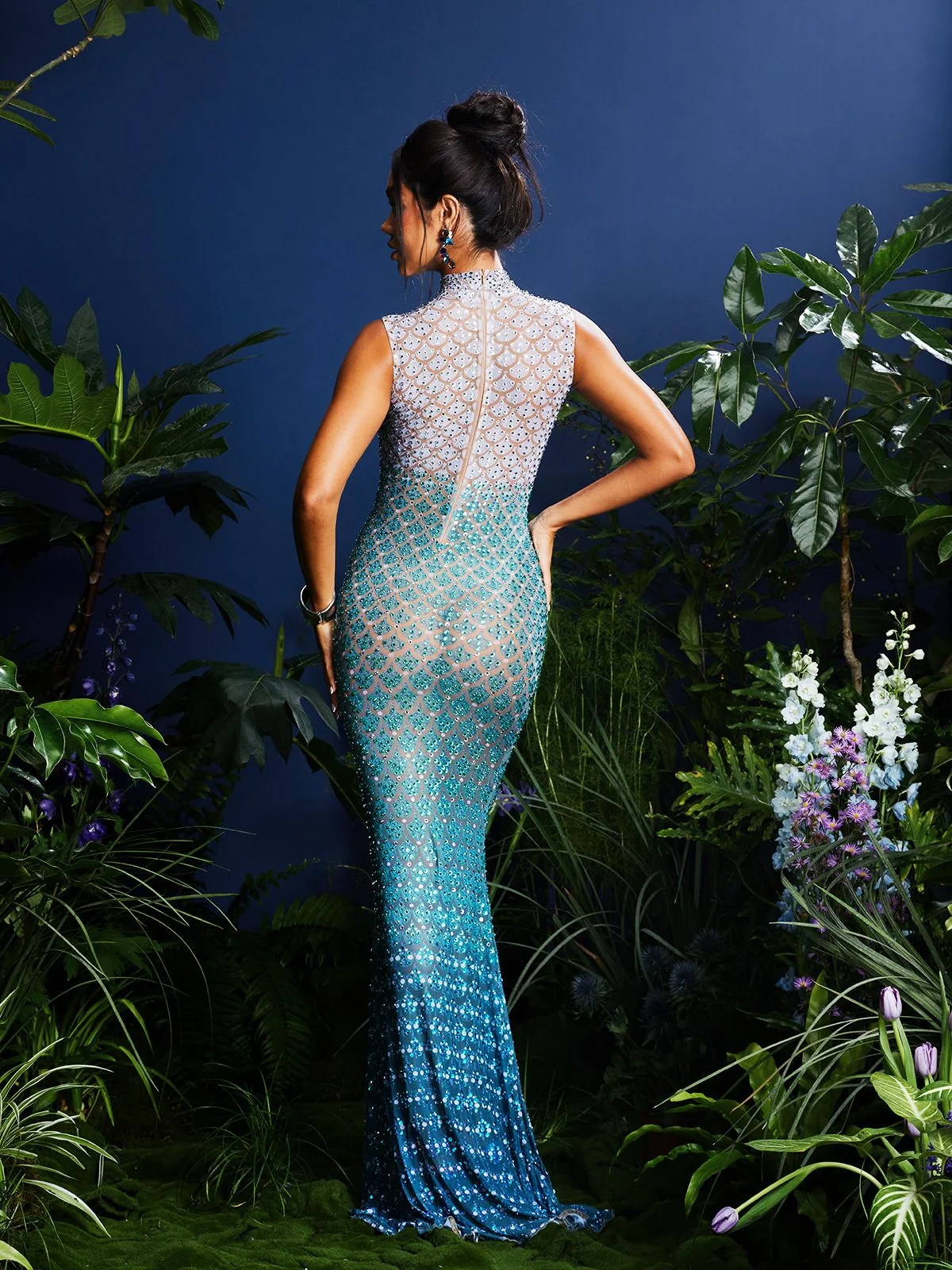 Elegant Seashell Rhinestone Maxi Dress in Polyester