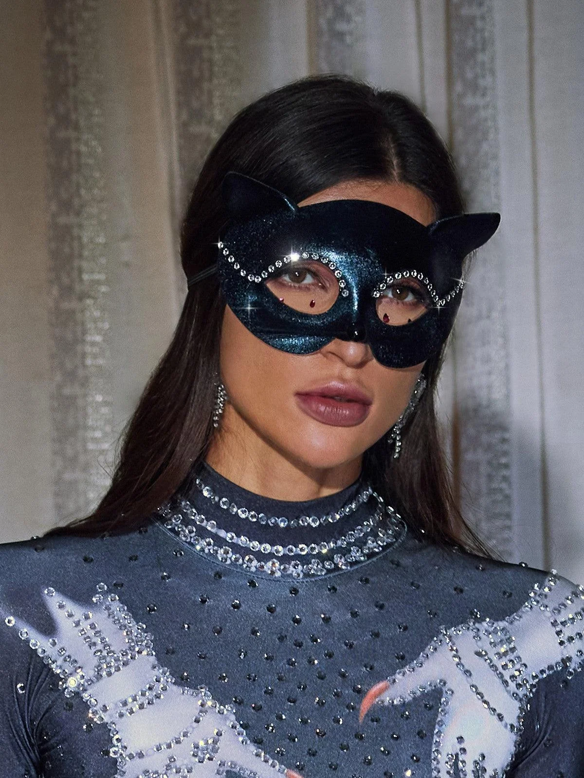 Crystal Cat Face Mask with Sparkling Crystals