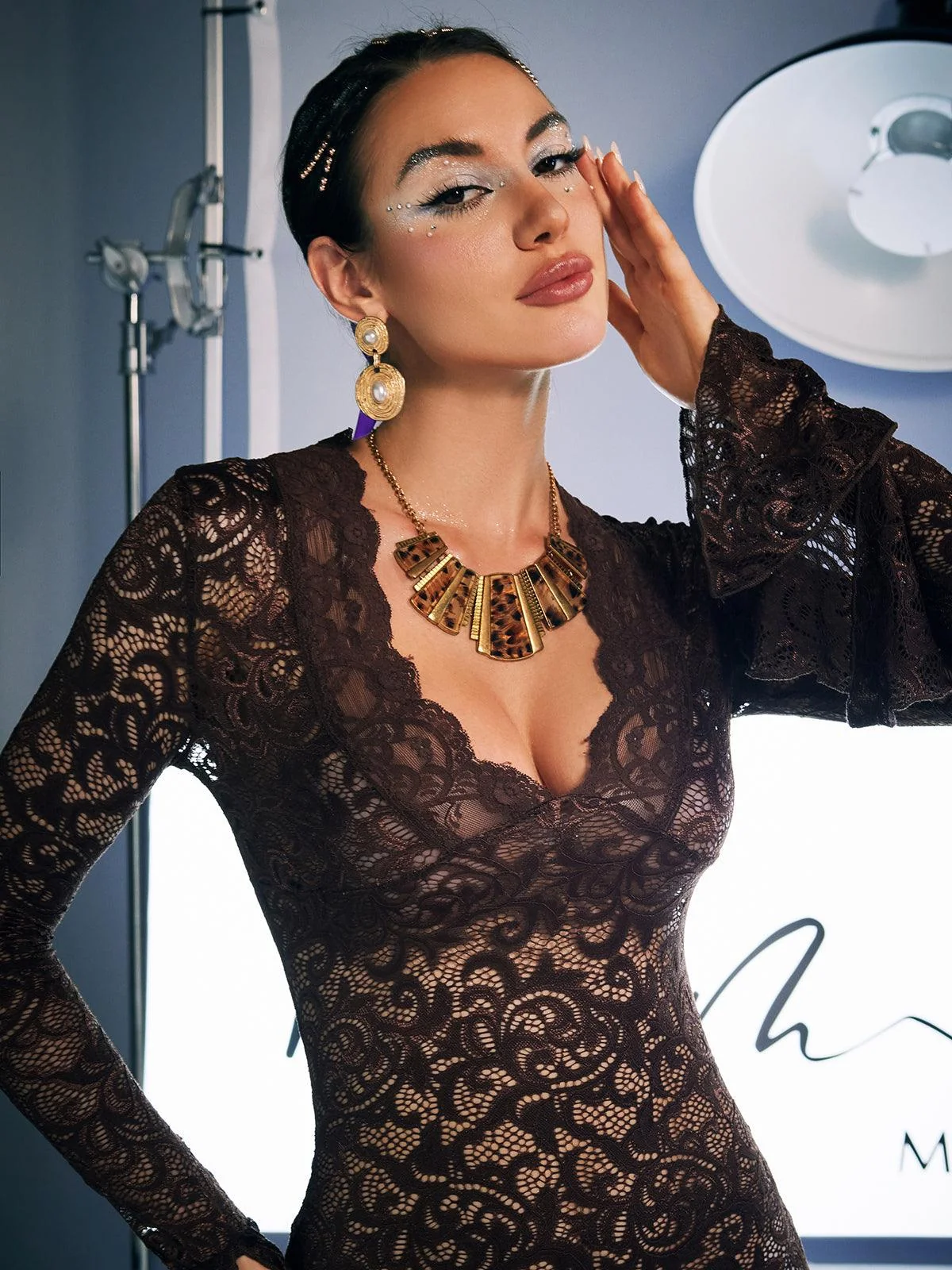 Chic Black V Neck Lace Mini Dress