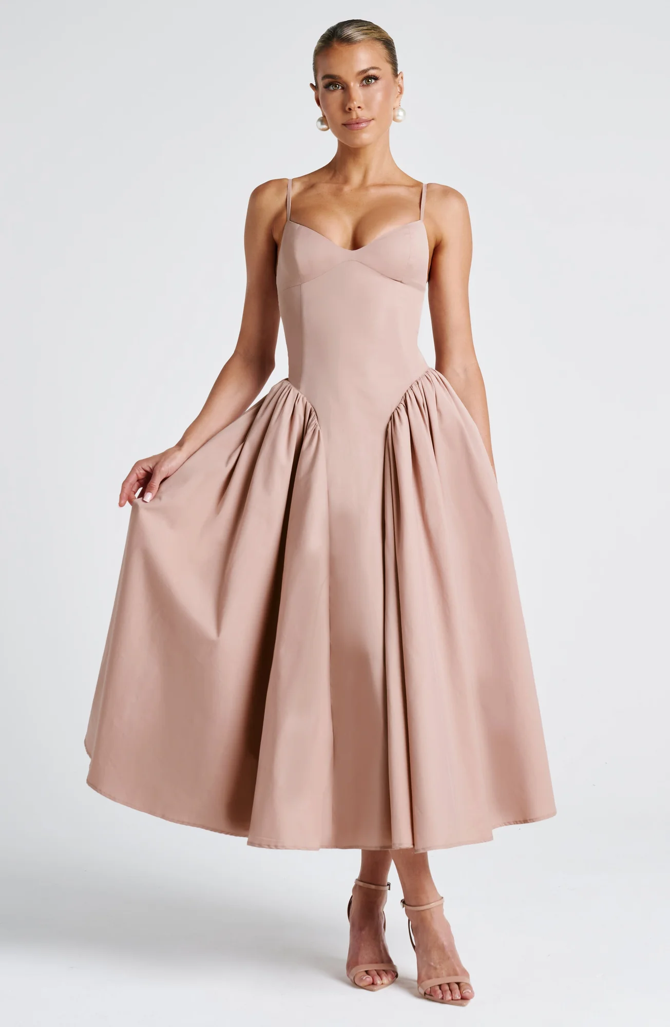 Clay Sweetheart Neckline Lace-Up Back Midi Dress