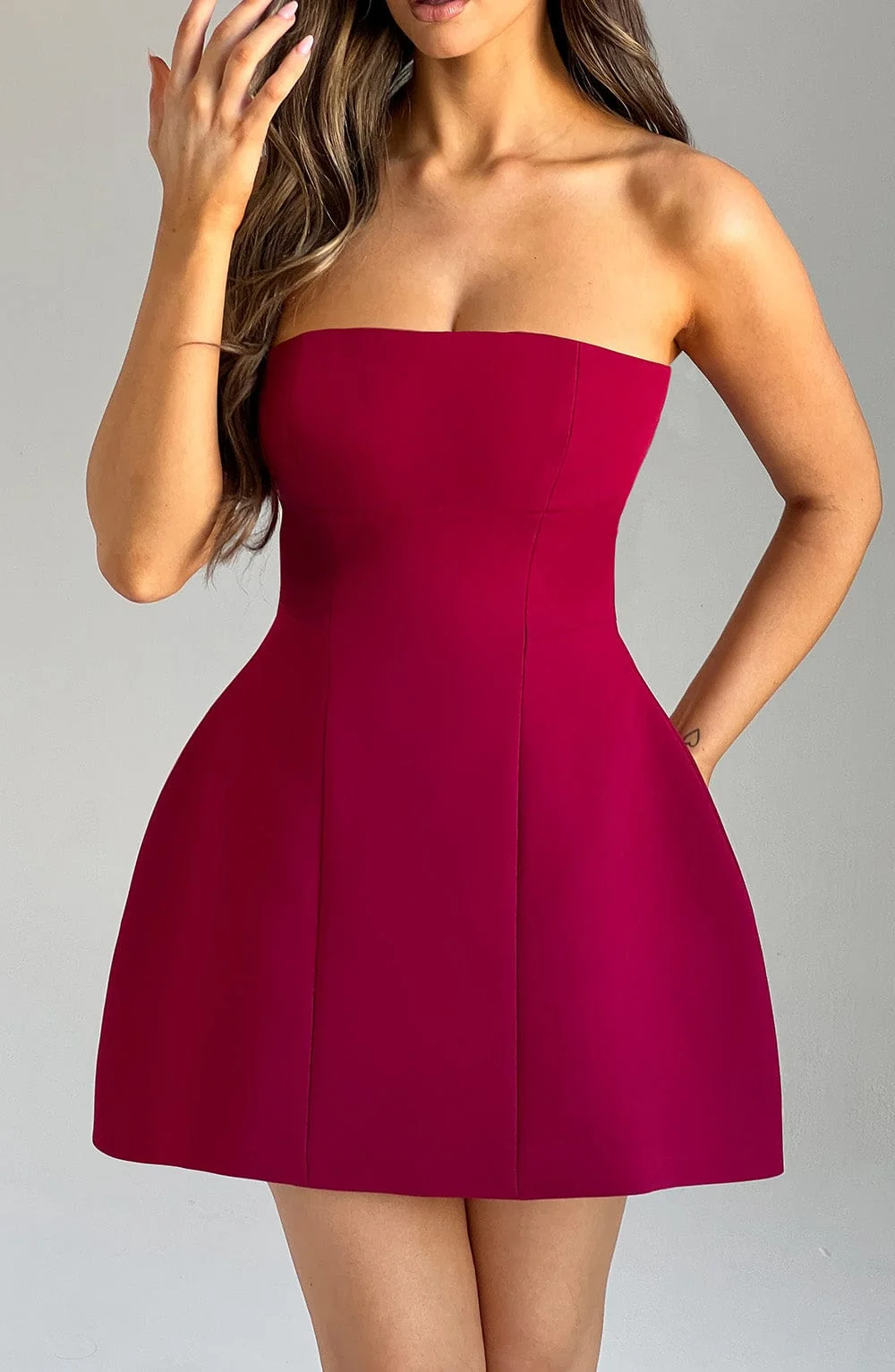 Bubble Hem Mini Dress in Wine - Fashionable Strapless Design