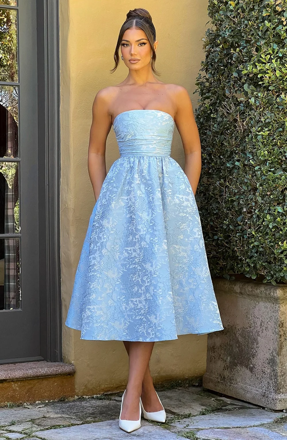 Blue Floral Jacquard Midi Dress for Elegant Events