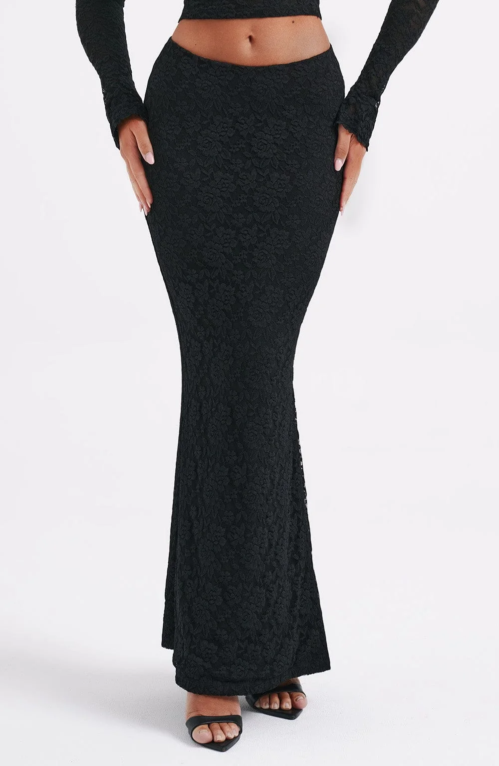 Black Lace Maxi Skirt - Sensual Bodycon Fit for Dramatic Evening Wear