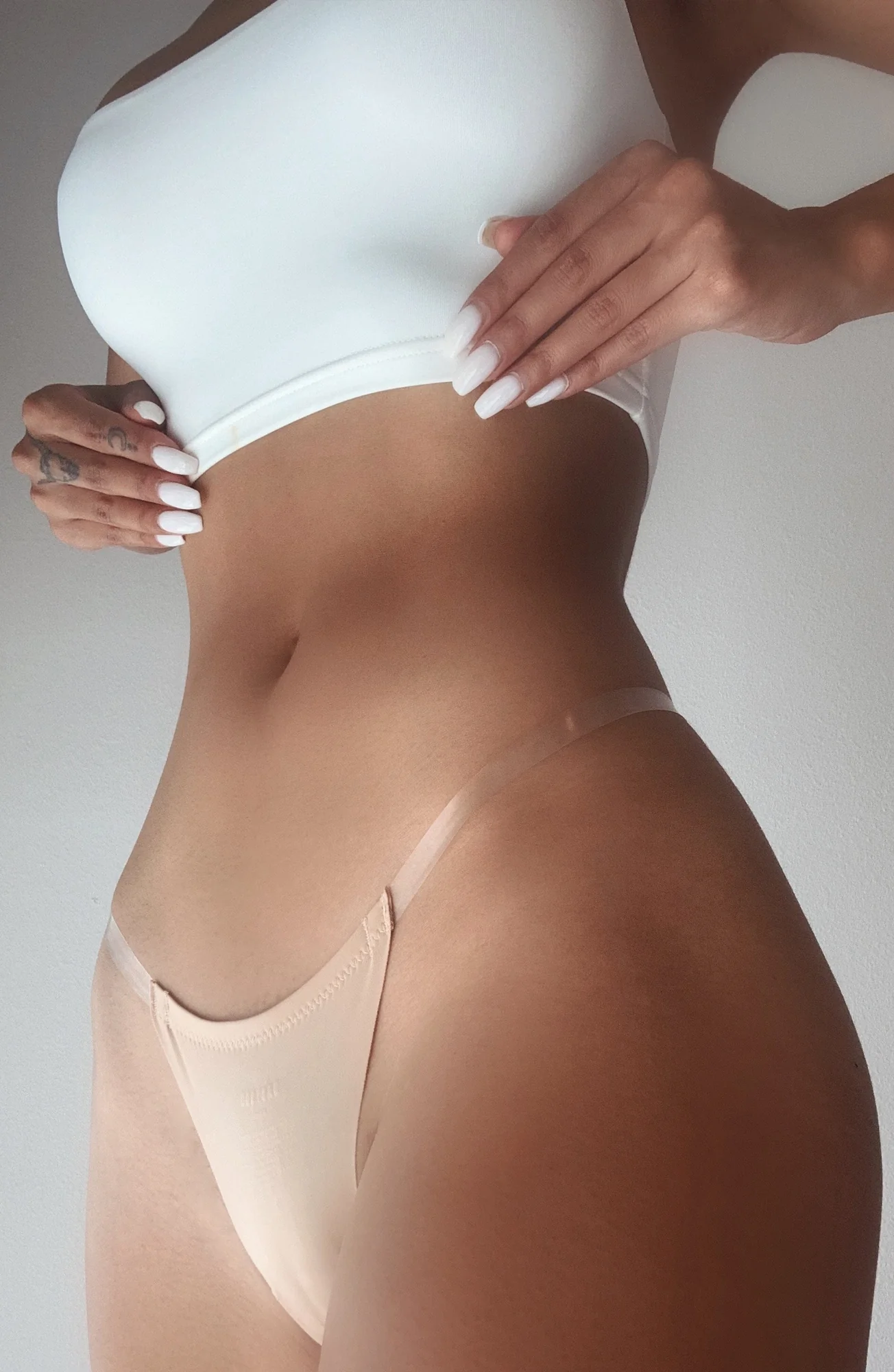 Invisible Seamless Thong Panties - Nude Color for Women