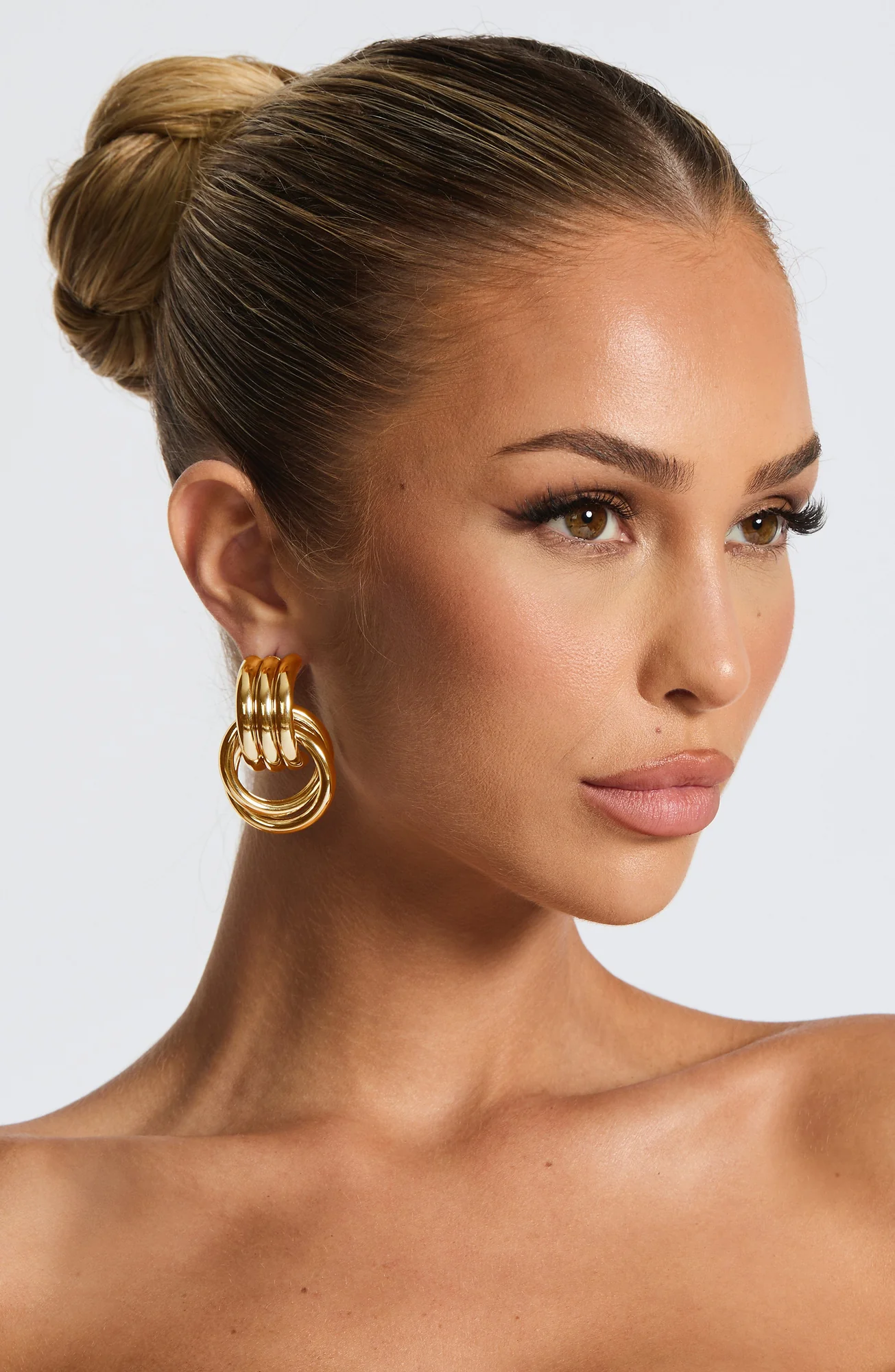 Interlocked Hoop Earrings - Gold Triple-Bar Accent