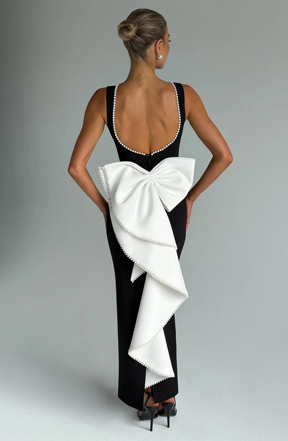 Elegant Black/White Midaxi Dress with Pearl Trim