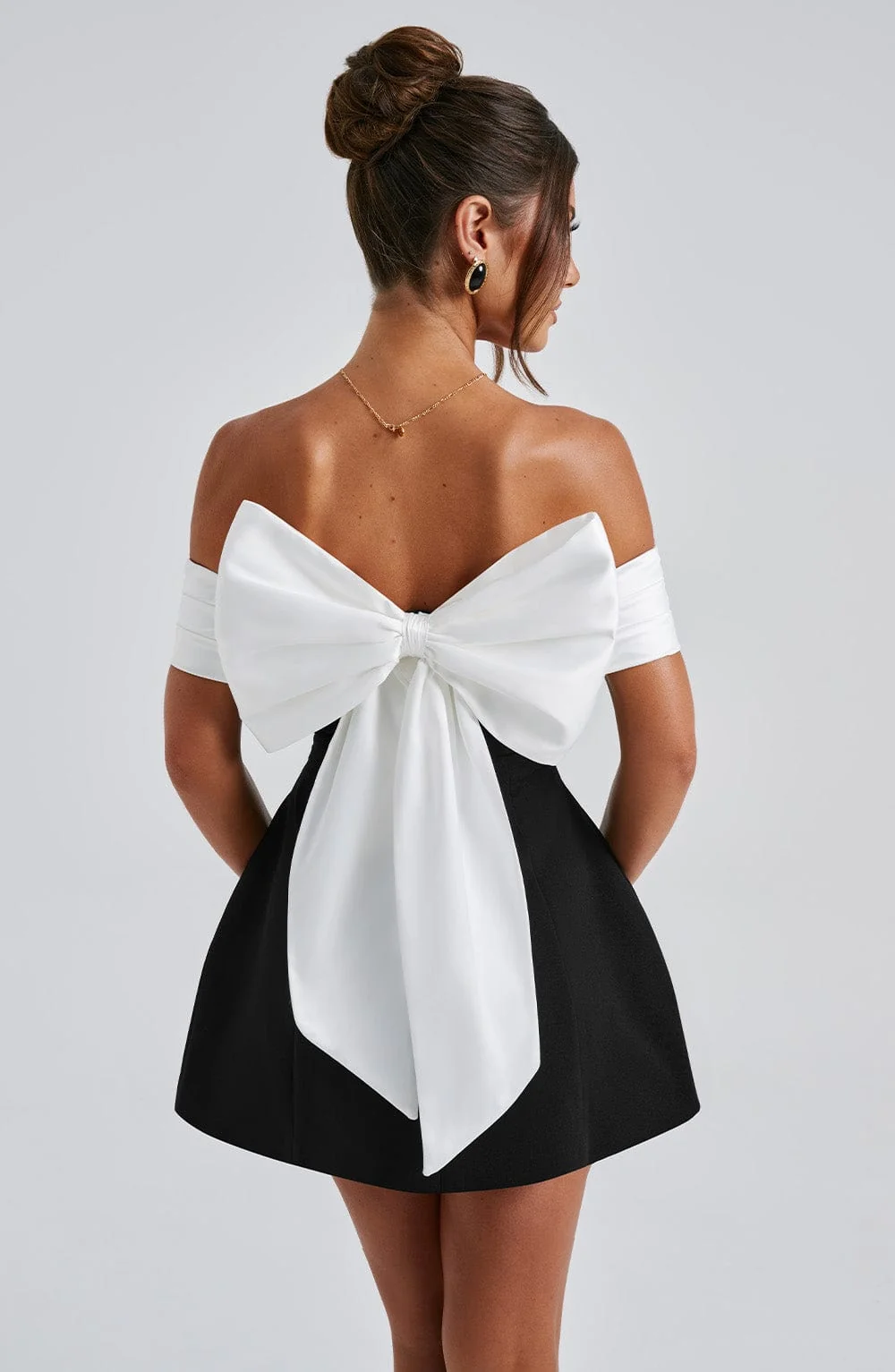 Modern Contrast Bardot Neckline Mini Dress in Black White