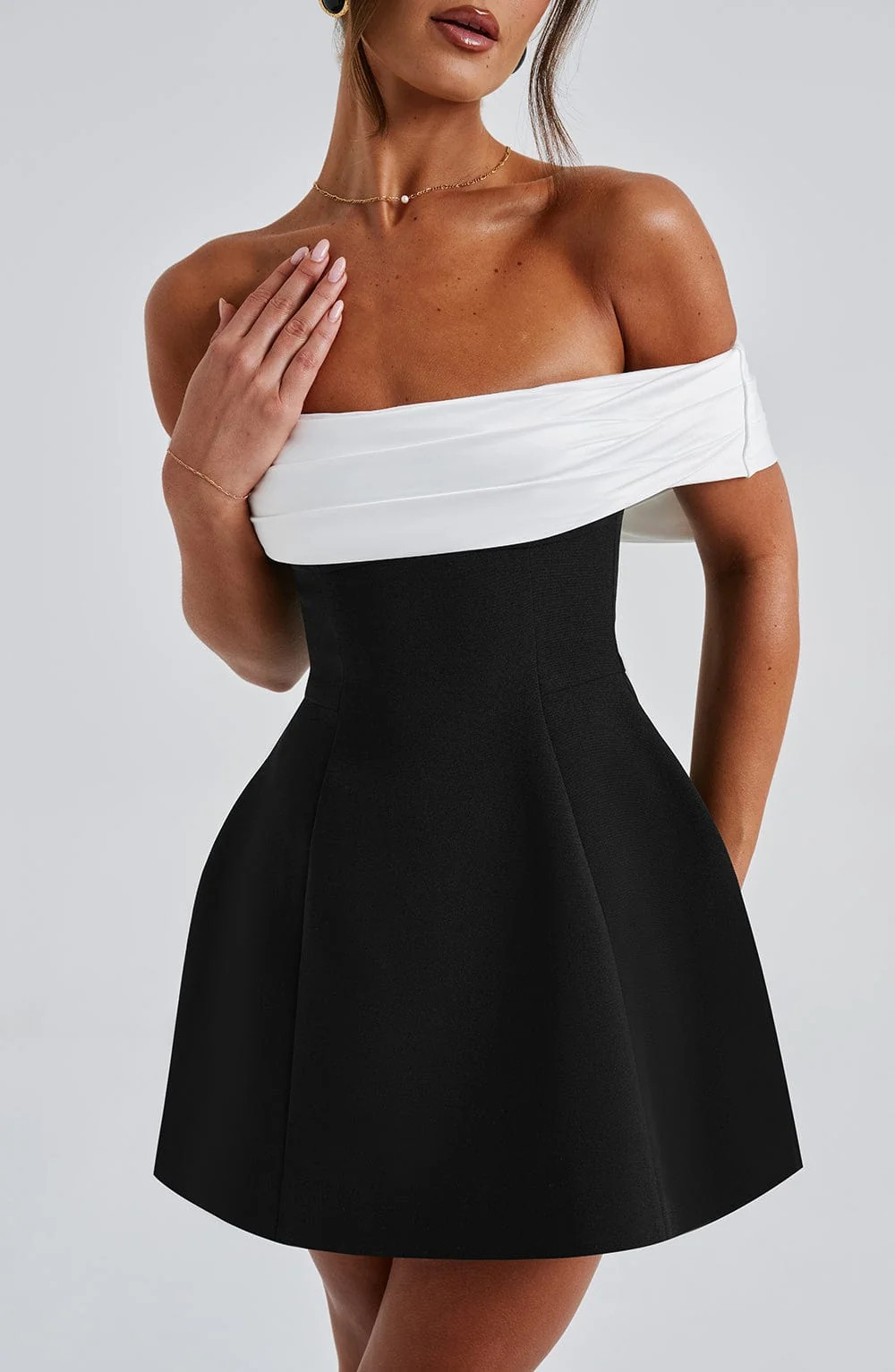 Modern Contrast Bardot Neckline Mini Dress in Black White