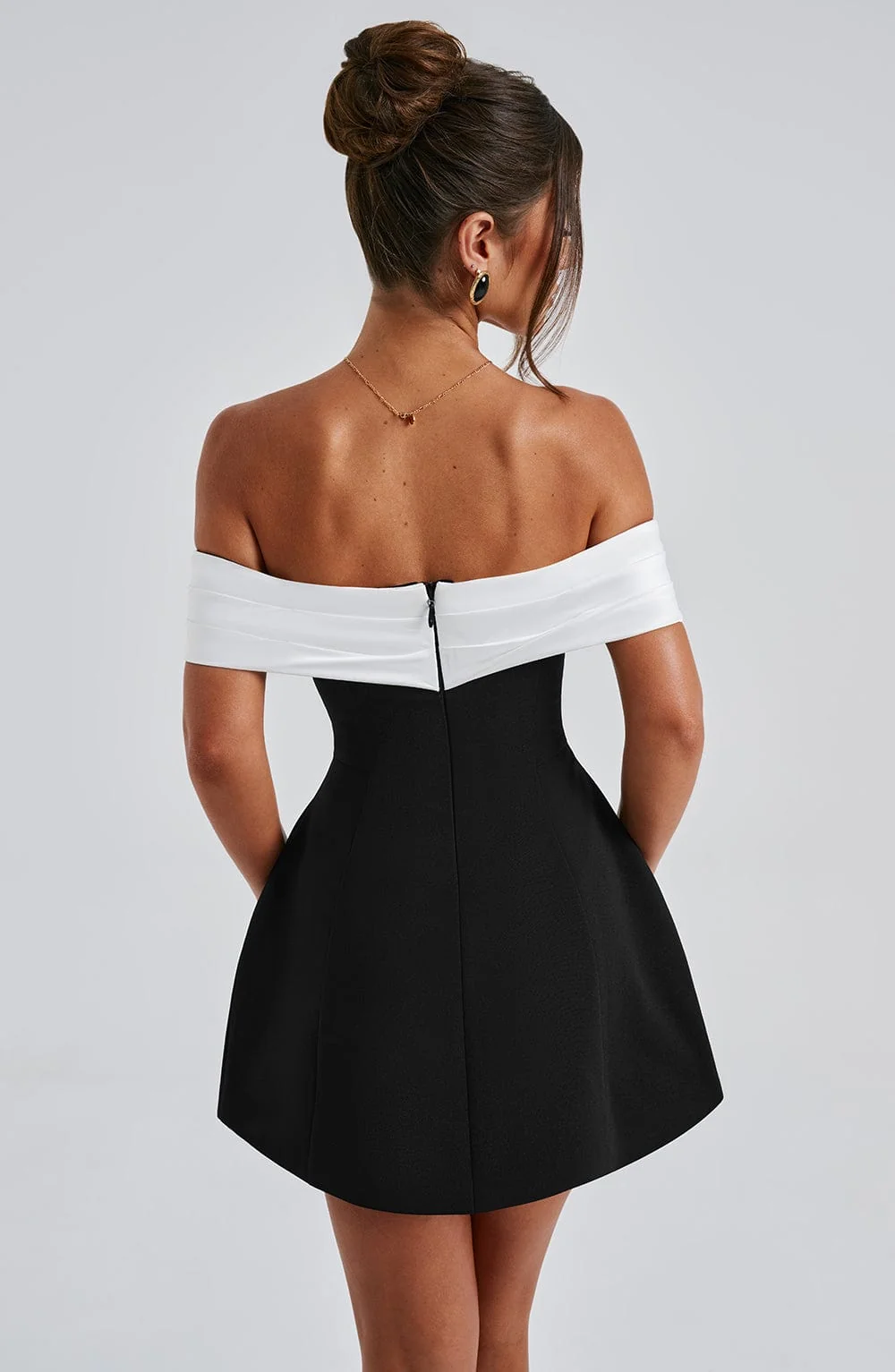 Modern Contrast Bardot Neckline Mini Dress in Black White