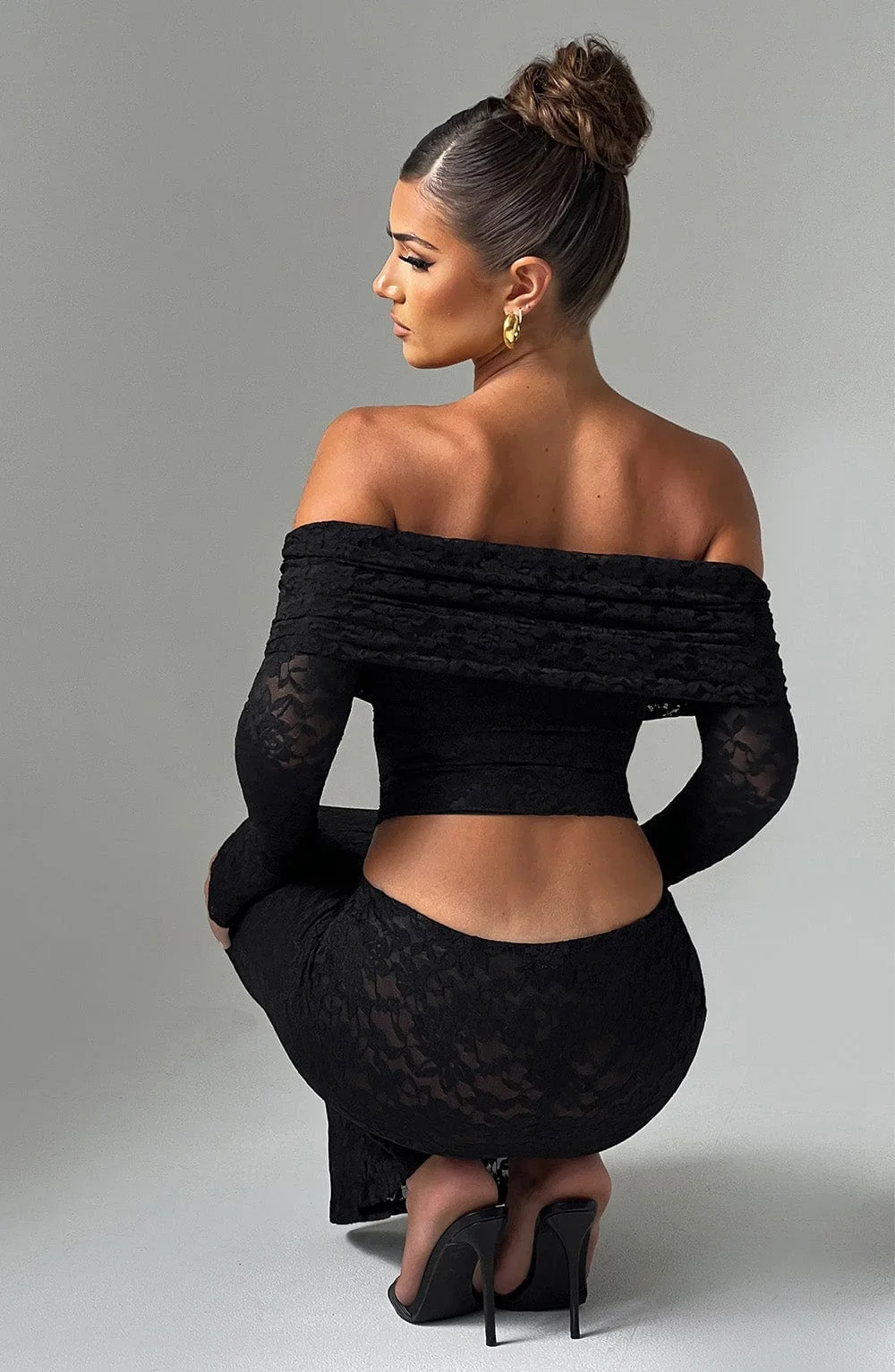 Floral Lace Off Shoulder Crop Top - Black Blanca